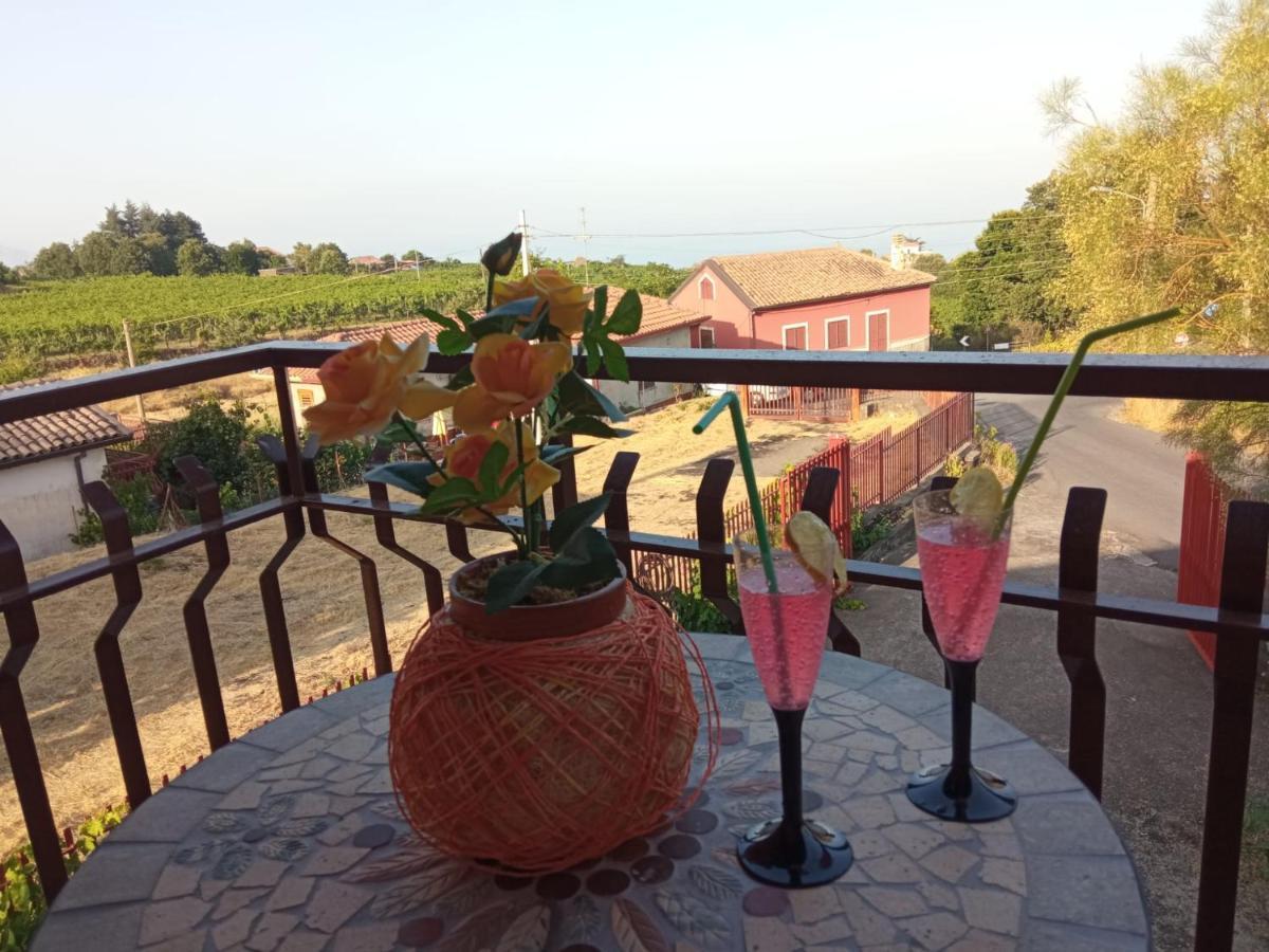 Petite Maison Dell'Etna มีโล ภายนอก รูปภาพ